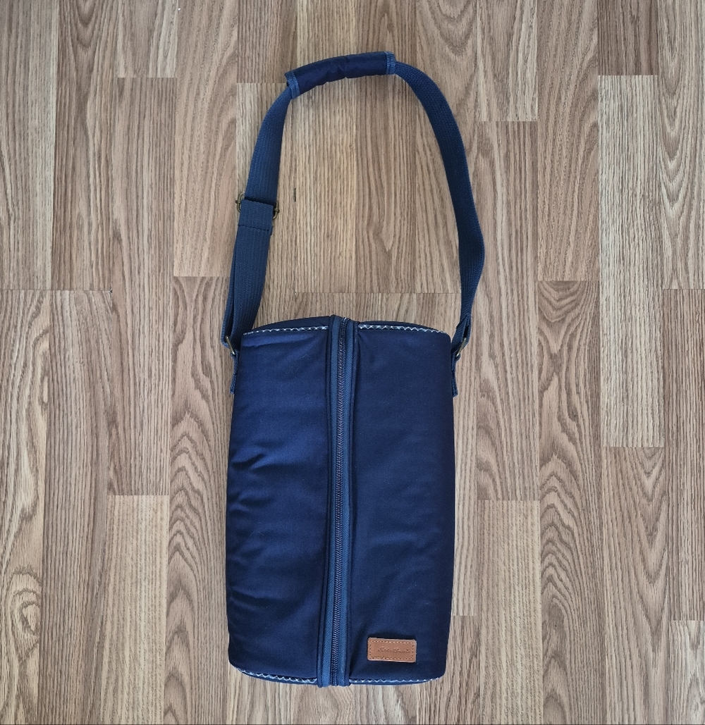 Eddie Bauer Blue Insulated Wine Bottle Travel Case  In good condition